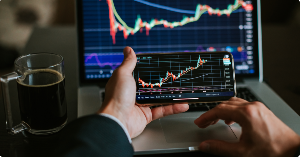 Gráficos de inversión en un artículo sobre qué es el Russell 2000