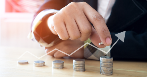 Imagen de un inversor en un artículo sobre cómo invertir en divisas